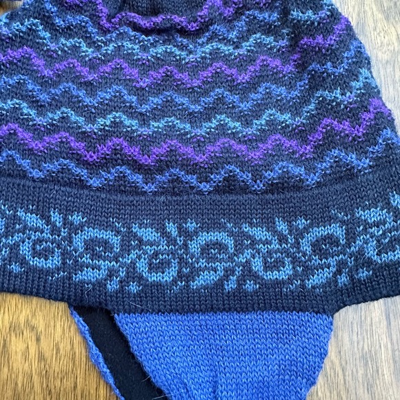 Peruvian Link alpaca winter hat beanie ear flaps pompoms - Picture 3 of 9